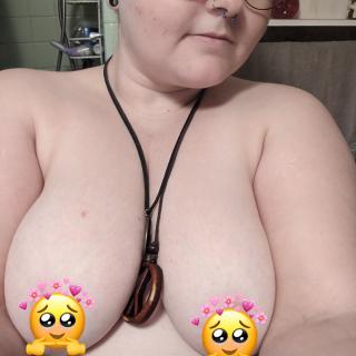 Tits photo gallery by Tempest Rayne